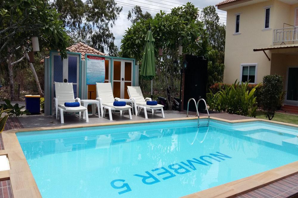 Charm Resort Cha-Am Extérieur photo