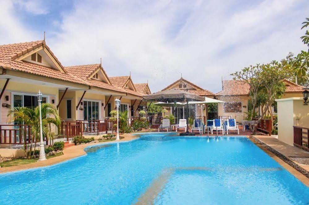 Charm Resort Cha-Am Extérieur photo