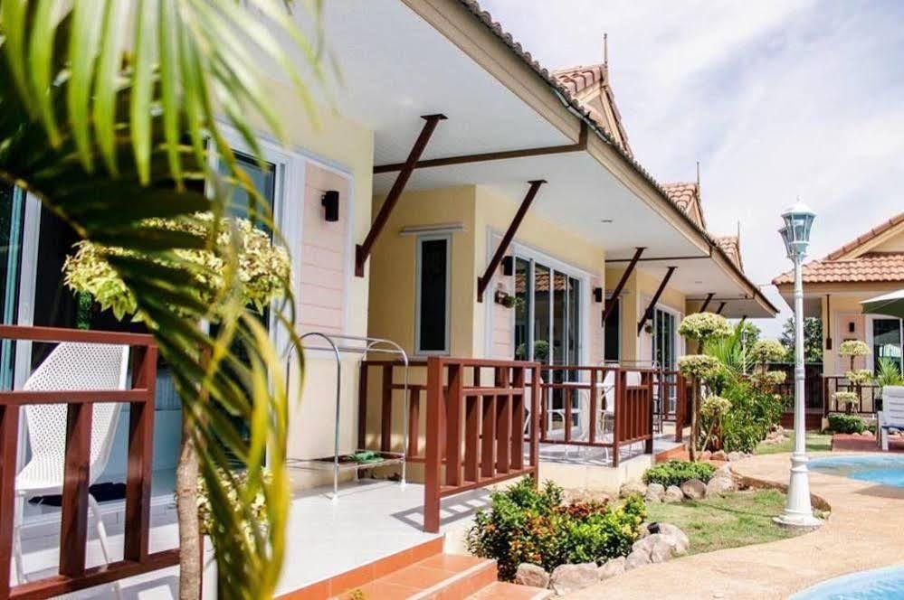 Charm Resort Cha-Am Extérieur photo