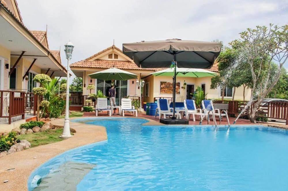 Charm Resort Cha-Am Extérieur photo