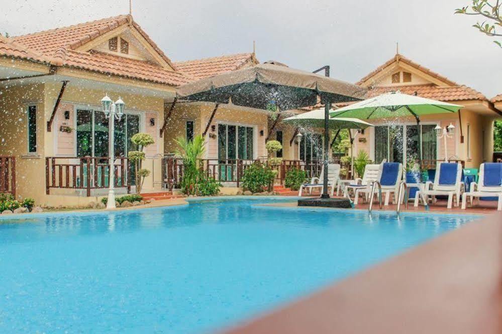 Charm Resort Cha-Am Extérieur photo